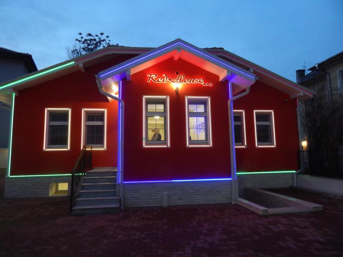 Hotel Red House Kiustendił Zewnętrze zdjęcie