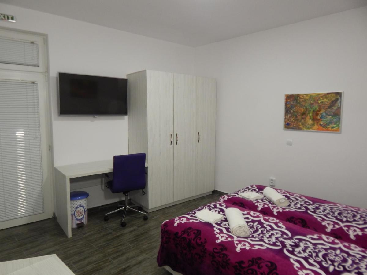 Hotel Red House Kiustendił Zewnętrze zdjęcie